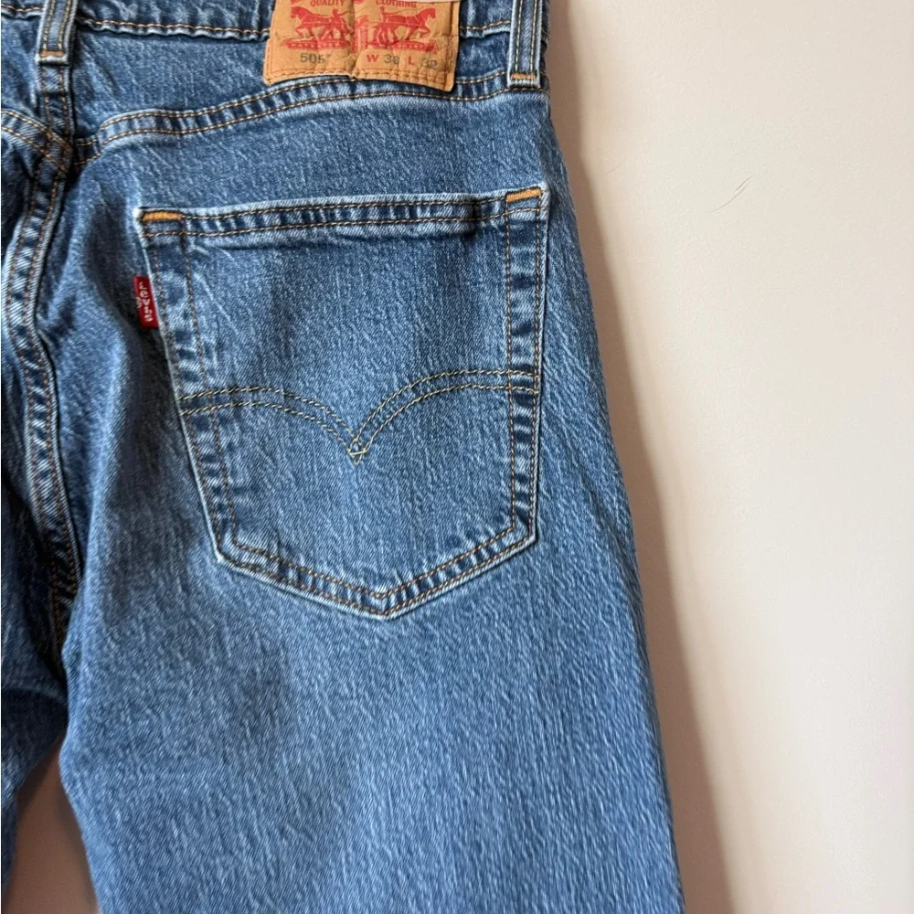 Levi's Men's Straight Jeans in Classic Blue size 30X32